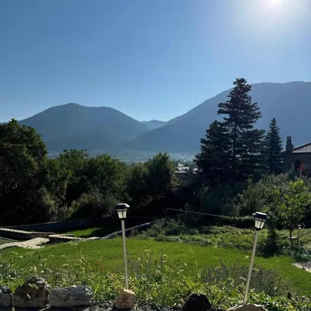 招待所 Anastasia's Arcadia